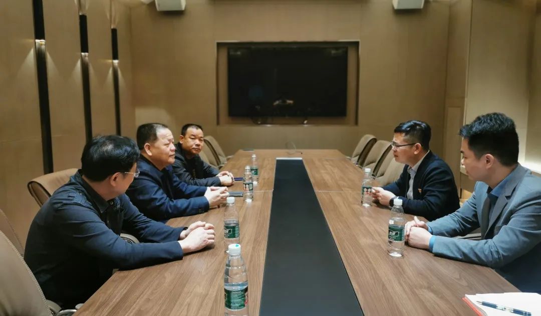 中庭黨建 | 南寧市工商聯(lián)牽線搭橋，集團(tuán)與南寧茂名商會兩新黨組織聯(lián)姻