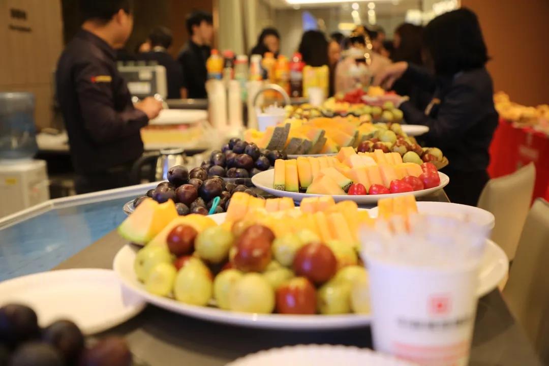 員工生日會(huì)丨金秋碩果，共度韶華，祝壽星們生日快樂！